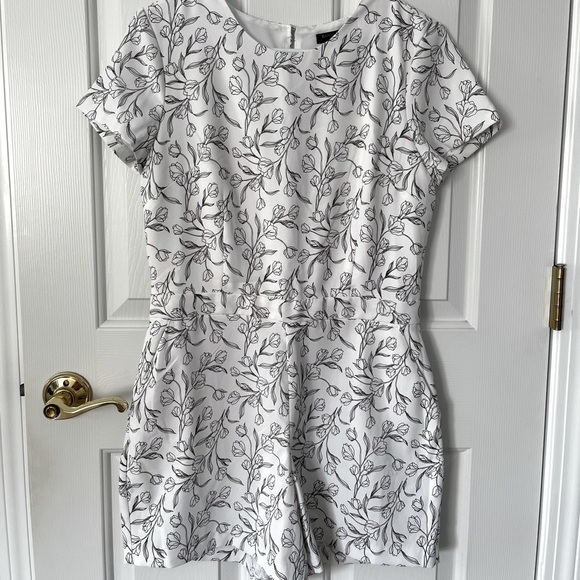 Banana Republic Romper (size 4) - Picture 1 of 4